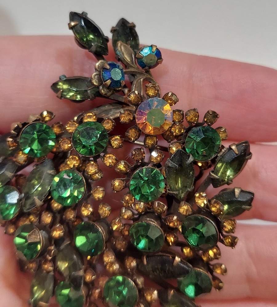 3/$50 Vintage 50s 60s green rhinestone branch brooch